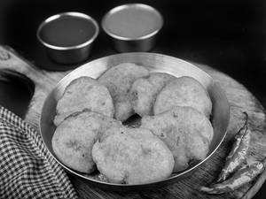Aloo Pakoda (6 Pcs)