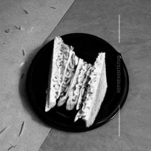 Cheesy peasy sandwich