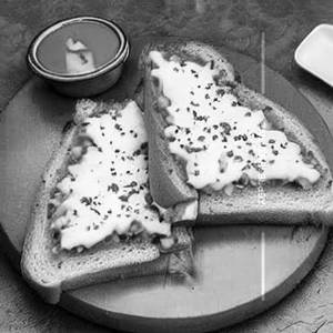 Chilly Cheese Garlic Toast