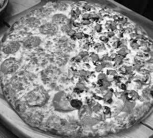 Chicken Hot Americano Pizza