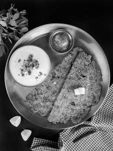Methi Thalipeeth (1)