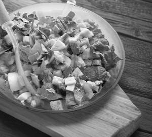 Thousand island dressing salad