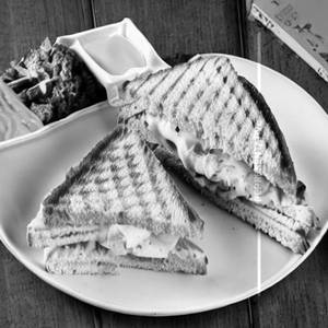Cheese & Chicken Sandwich [Grill]