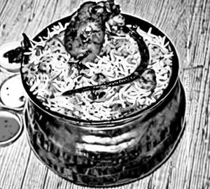 Chicken matki biryani 