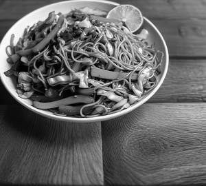 Veg Hakka Noodles