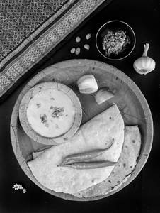 Pithla Bhakri & Thecha