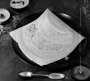 Onion rava dosa