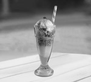 Mango kulfi falooda