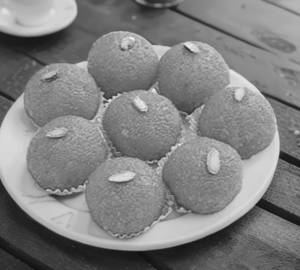 Motichur laddu