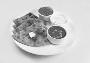 Aloo With Paneer Paratha