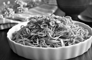 Schezwar noodles