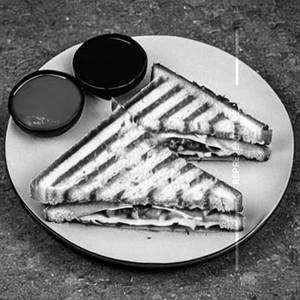 Double Cheese Grilled Sandwich