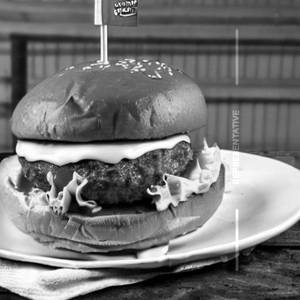Spicy Indian Burger 