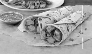 Paneer kathi roll