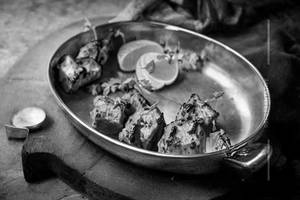 Chicken Lehsuni Tikka