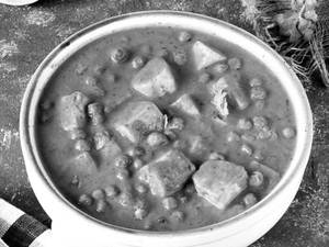 Matar Paneer