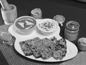 Shahi Paneer + Tava Malabar Parantha 2pc