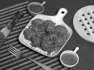 Veg Manchurian With Garlic Sauce
