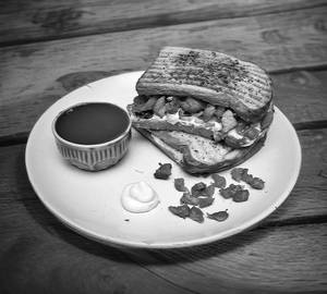 Grilled chicken & mayo sandwich 