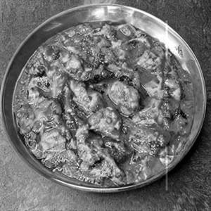 Murgh Lazzat E Saag (Half)