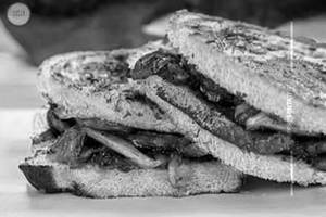 Schezwan Mushroom Grilled Sandwich