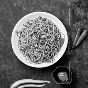 Veg Chilli Garlic Noodles