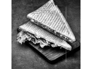 Aloo Matar Cheese Sandwich