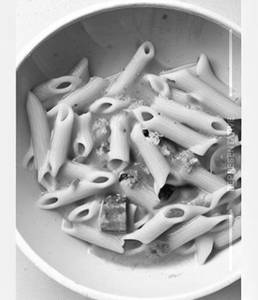 Mix sauce pasta