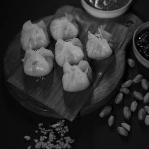 Chicken Burnt Garlic Dimsums [6 Pcs]