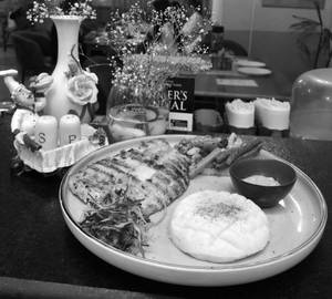 Grilled Fish In Butter Garlic Sauce