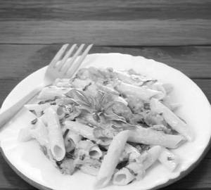 Chicken white sauce pasta