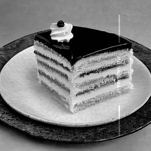 Queen Triple [Pastery]