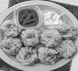 Steamed momos