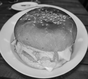 Peri peri sauce burger