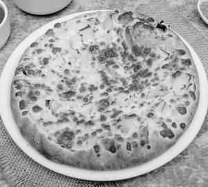 Tandoori Onion Pizza