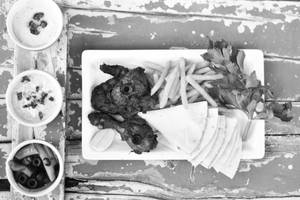 Samoon Grilled Chicken Platter