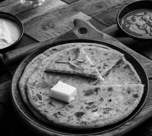 Paneer paratha