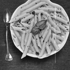 Small Portion Chicken Pasta In White Sauce