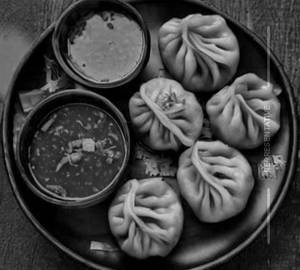 Veg Momos Steamed