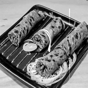 Soya chaap makhani roll    [barbeque style]