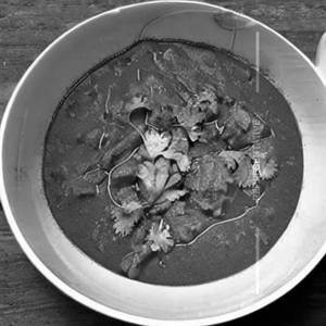 Claypot dum pahadi murgh curry