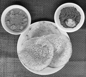 Veg Korma, Egg Roast (one Egg) And Appams (3 Pcs)