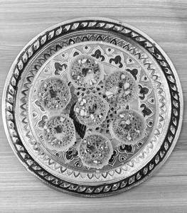Map Ginni Ghewar With Syrup 8 Pcs