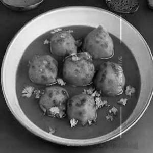 Kashmiri aloo dum                                                      