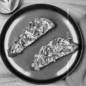 Veg chilli cheese toast