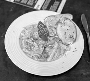 White Sauce Pasta