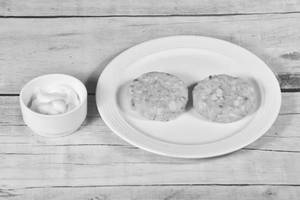 Aloo tikki with dahi [314 inches]