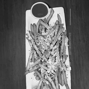Cheese peri peri fries