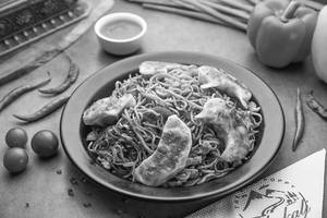 Momo Noodles