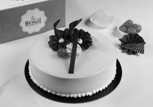 PINEAPPLE CAKE